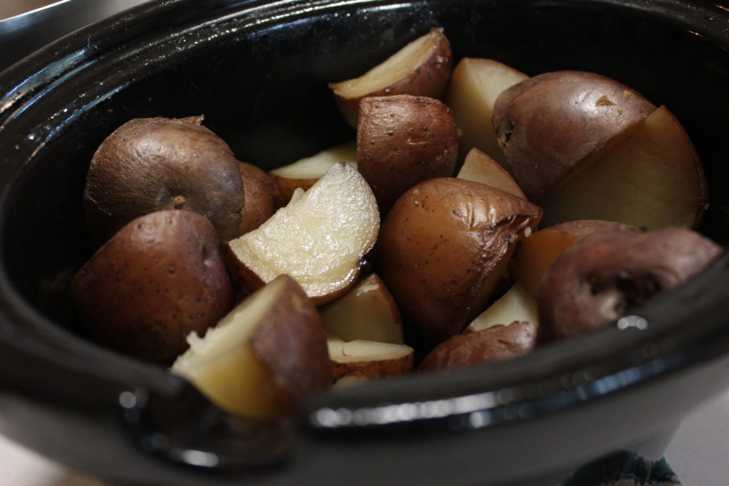 Slow Cooker Garlic Mashed Potatoes