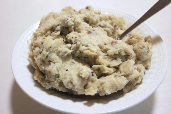 Slow Cooker Garlic Mashed Potatoes - Mr. B Cooks