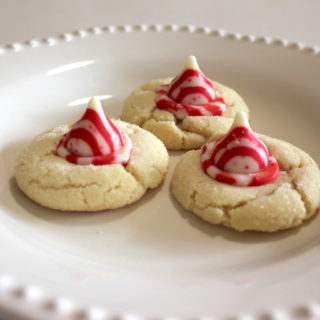 Peppermint Hershey Kiss Blossoms - Mr. B Cooks