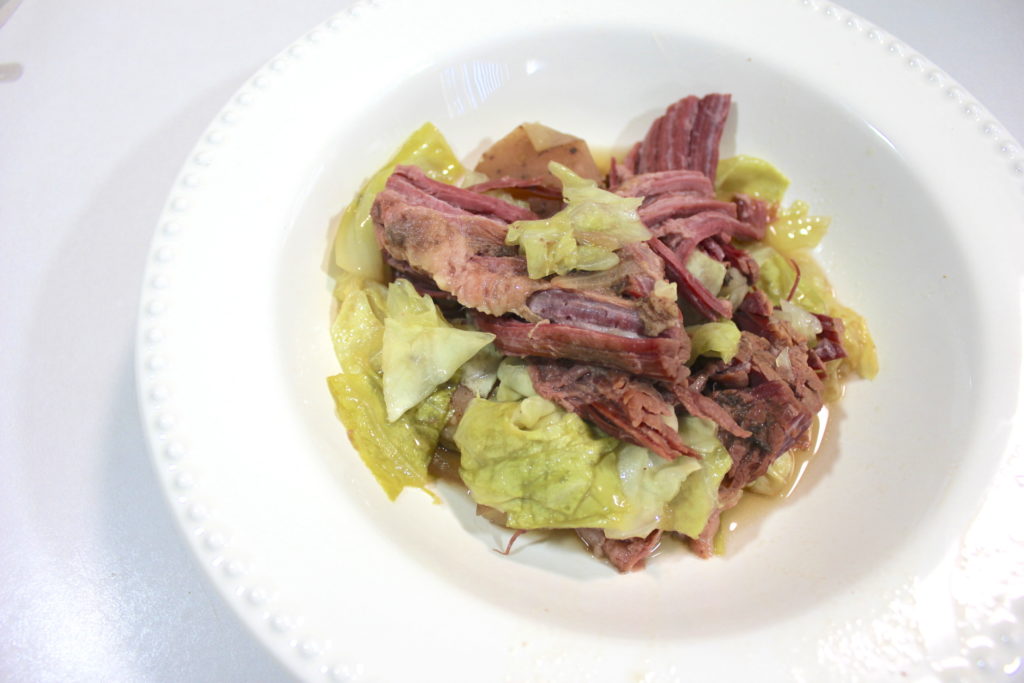 Slow cooker corned beef and cabbage recipe
