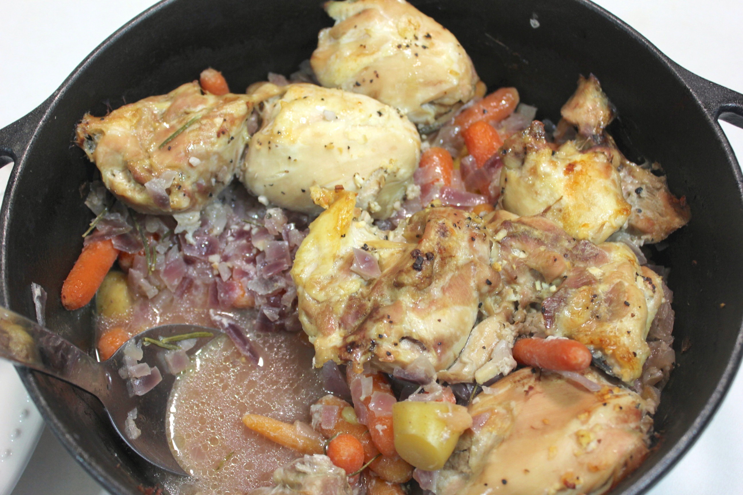 One pot chicken thighs carrots and potatoes