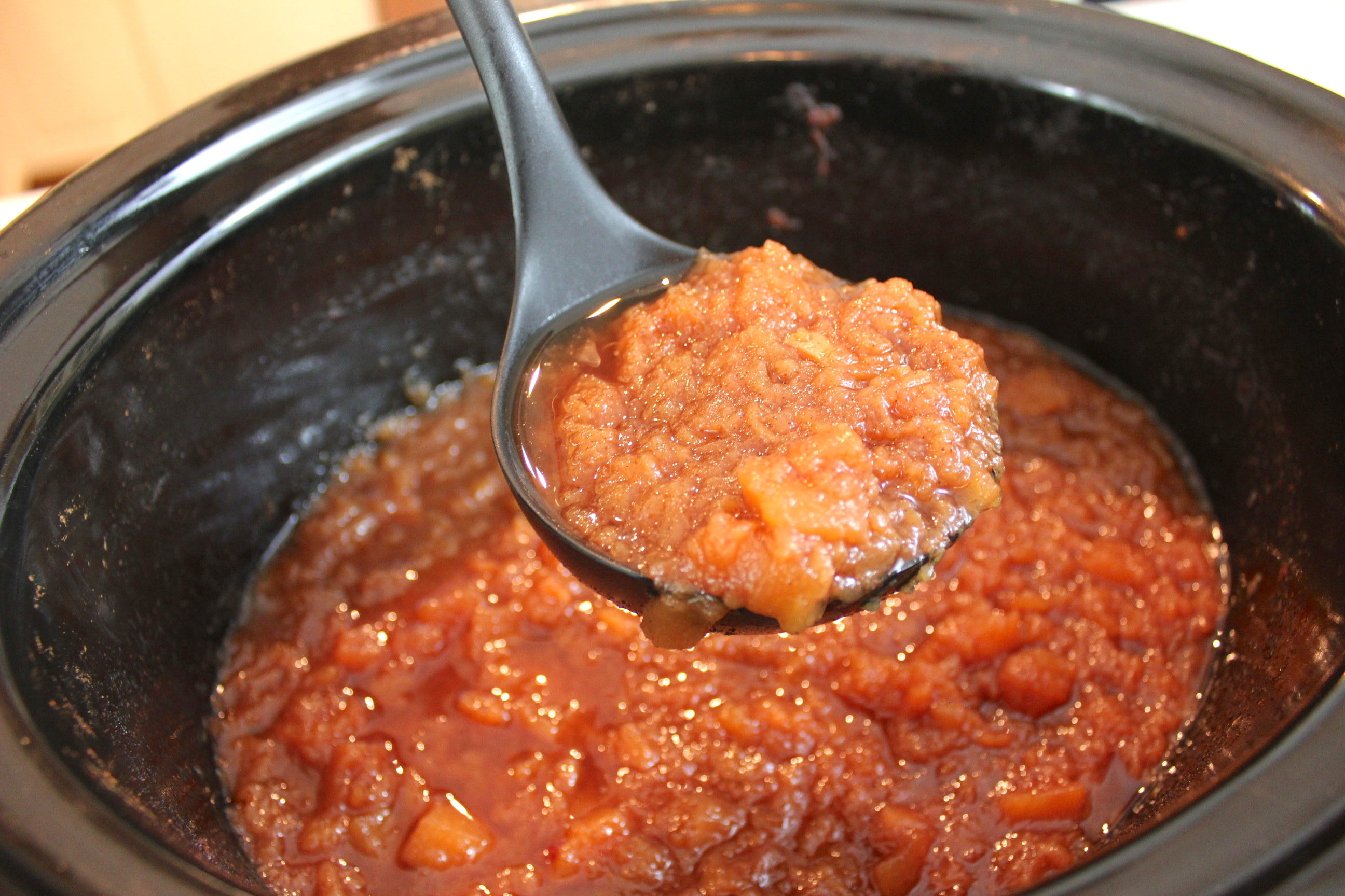 Homemade Crockpot Applesauce
