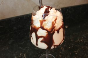 Mudslide cocktail drink recipe