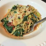 One pot pasta recipe with spinach and zucchini